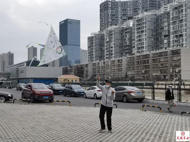 風(fēng)箏制作與放飛——長壽路社區(qū)“非遺進社區(qū)，文化共傳承”傳統(tǒng)技藝學(xué)堂活動
